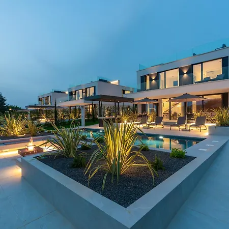 Villas Parenzo Porec Exterior photo