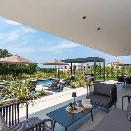 Villas Parenzo Porec Exterior photo